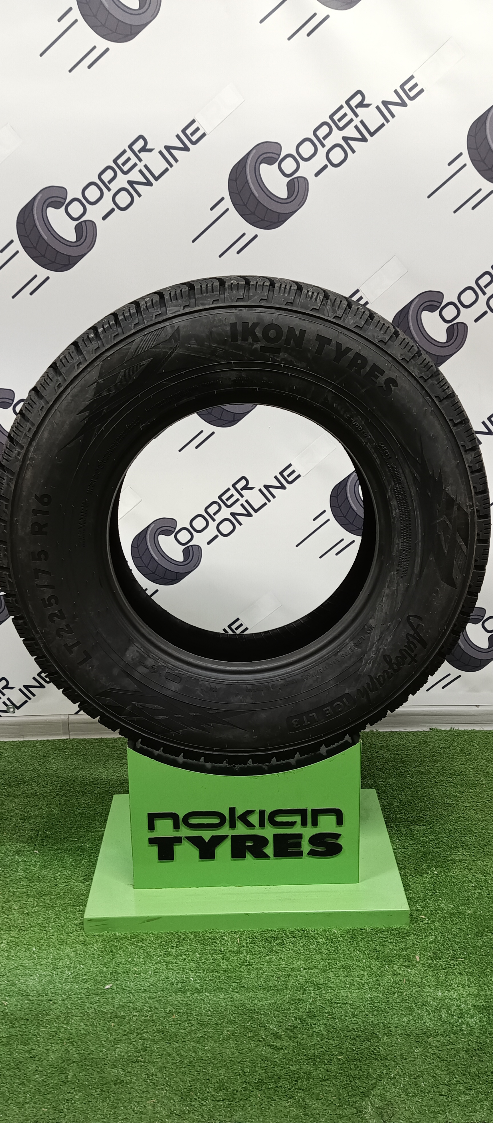 Ikon Tyres Autograph Ice LT3 225 75 R16 115/112Q