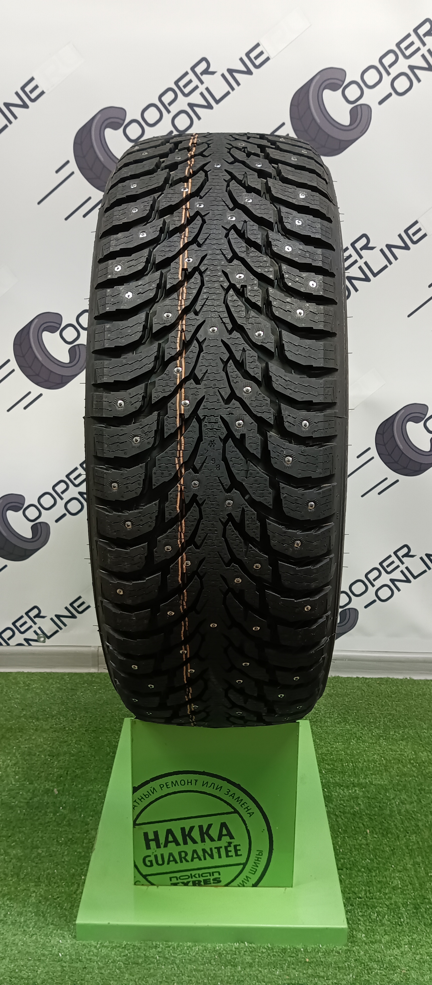 Ikon Tyres Autograph Ice 9 SUV 265 65 R17 116T