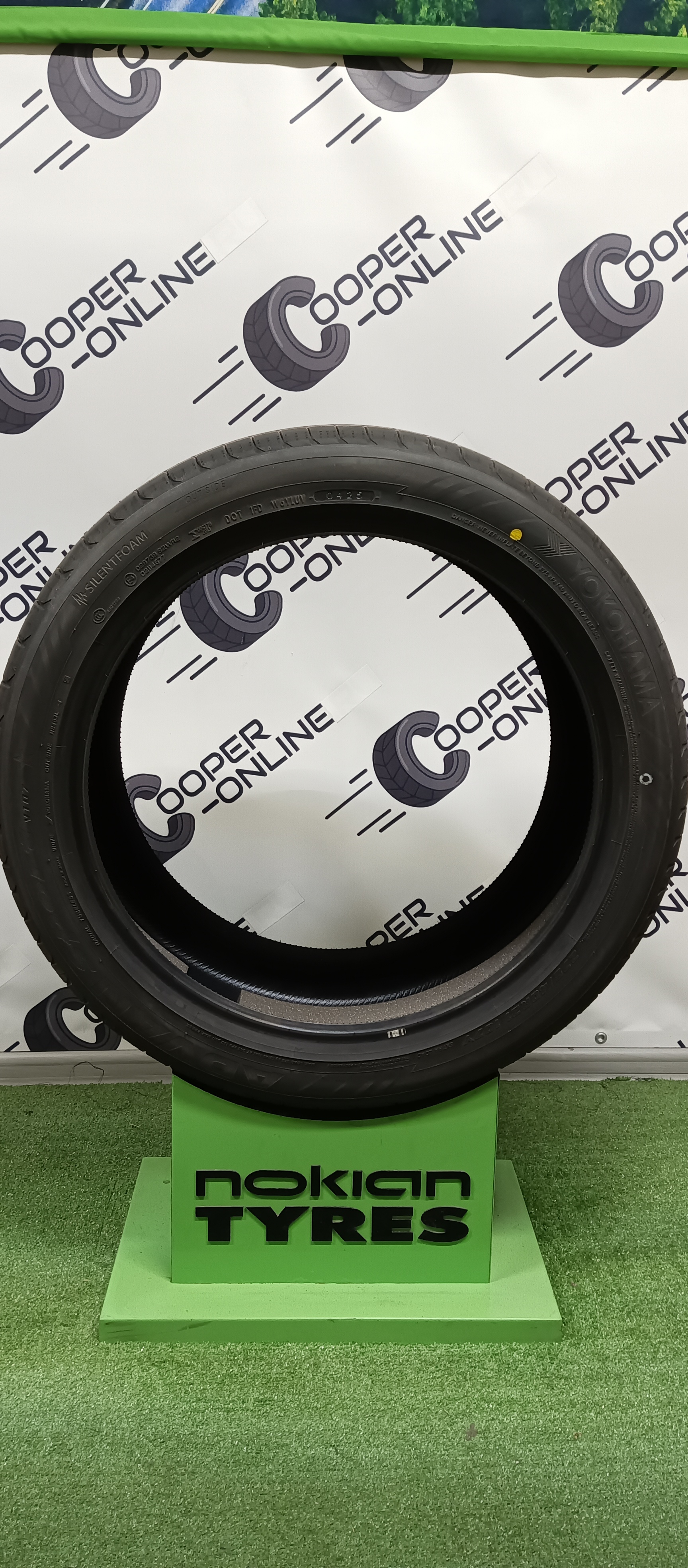 Yokohama Advan Sport V107E 275 40 R21 107Y
