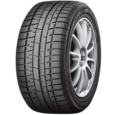 Yokohama iceGuard Studless iG50+ 215 50 R17 91Q