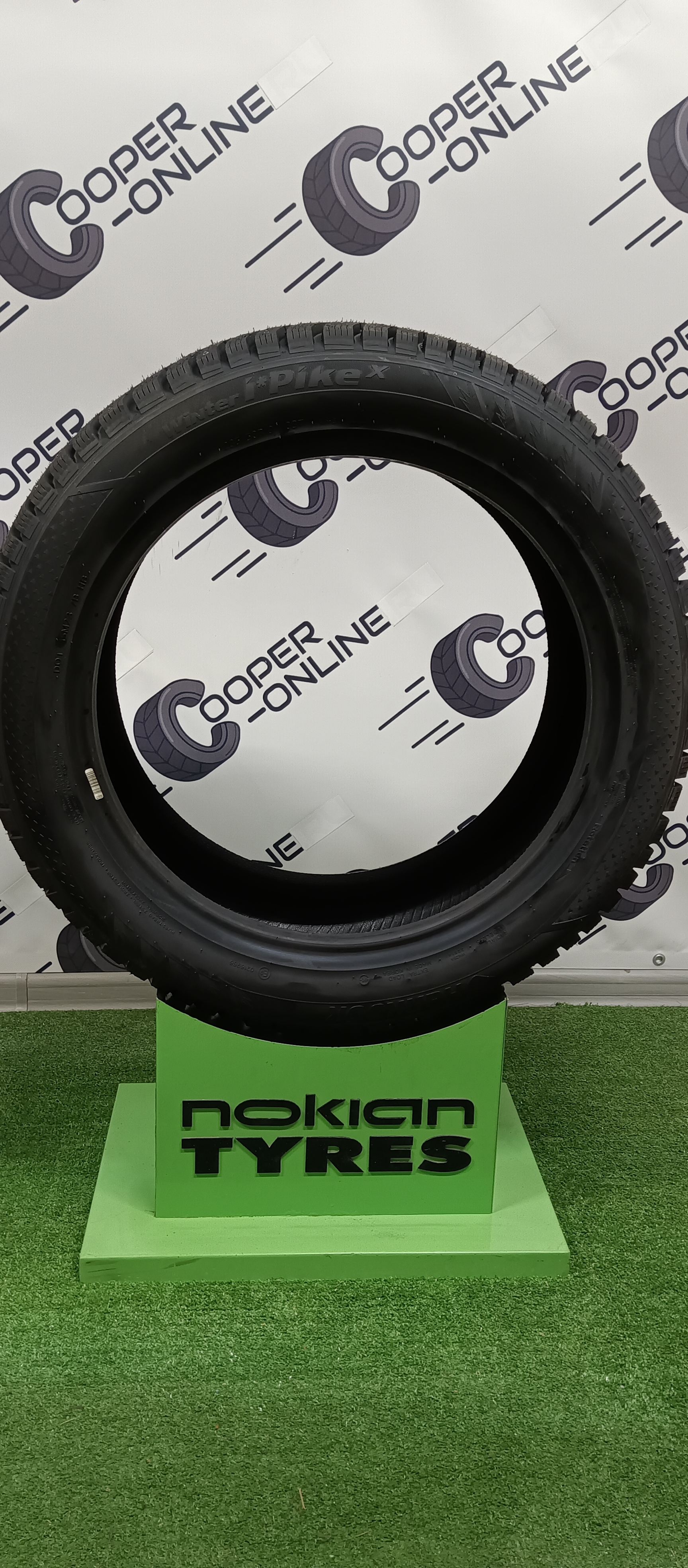 Hankook Winter i*Pike X W429A 235 50 R19 103T