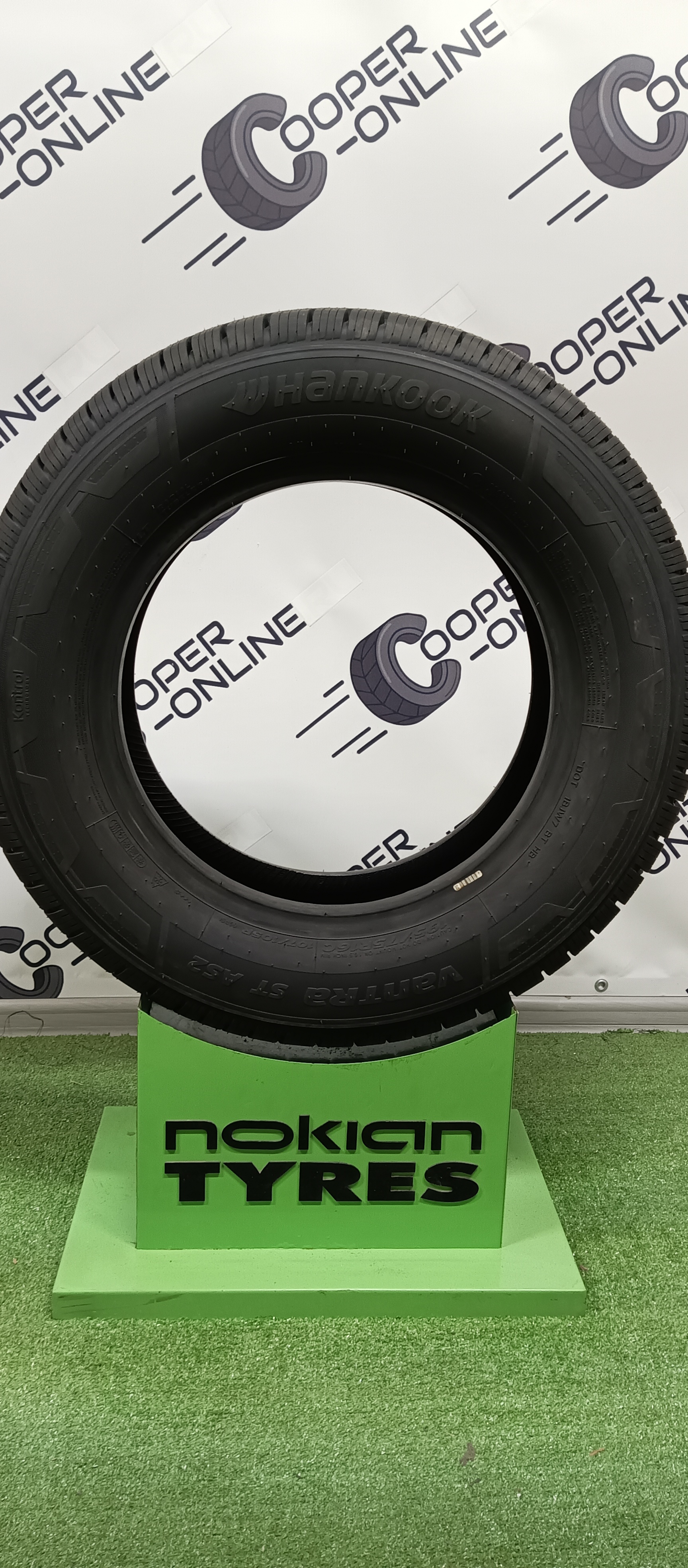 Hankook Vantra ST AS2 RA30 195 75 R16 107/105R