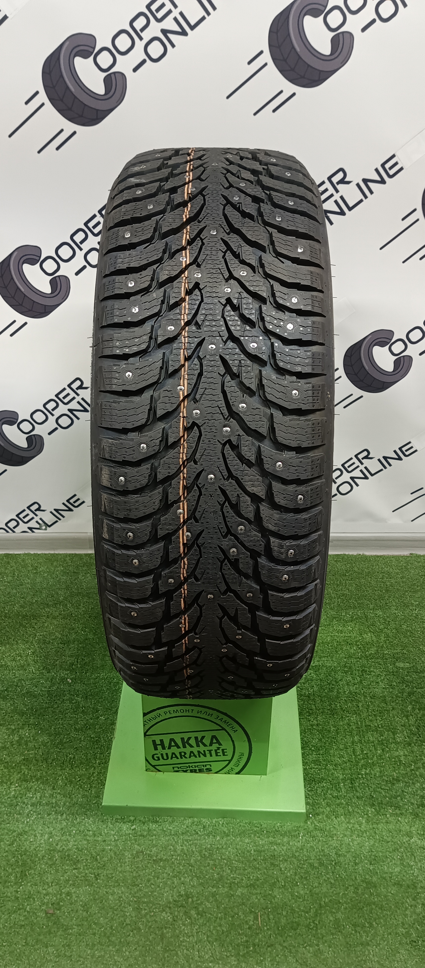 Ikon Tyres Autograph Ice 9 SUV 275 65 R18 116T